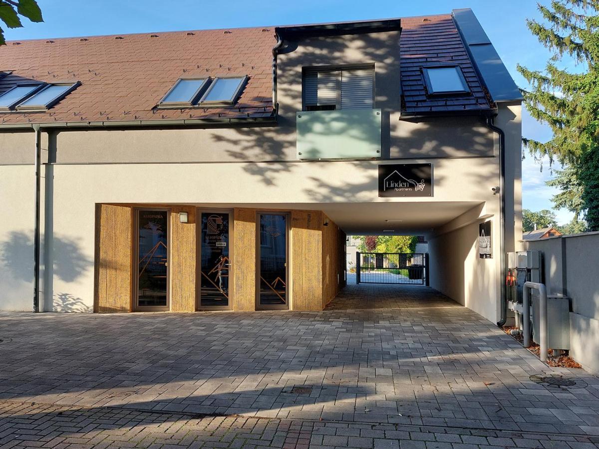 Linden Apartman 001 - Adults Only Mosonmagyarovar Luaran gambar