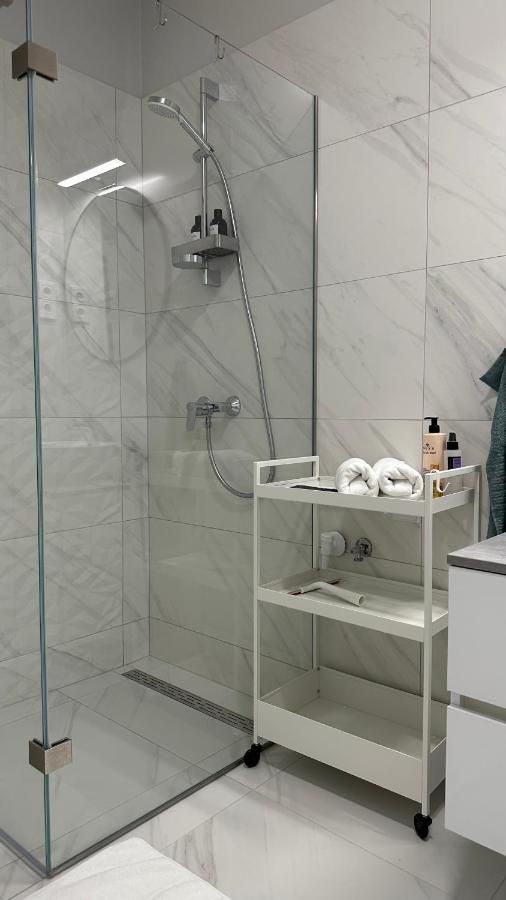 Linden Apartman 001 - Adults Only Mosonmagyarovar Luaran gambar
